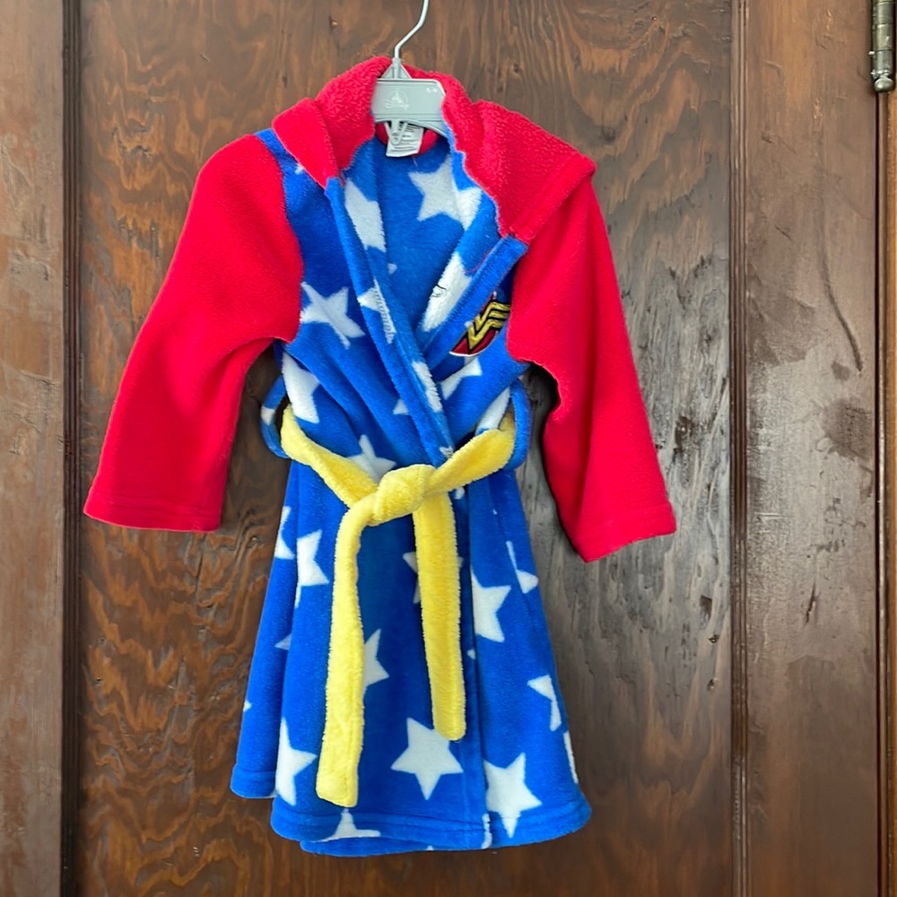 VGUC Wonder Woman Fleece Bathrobe size XS